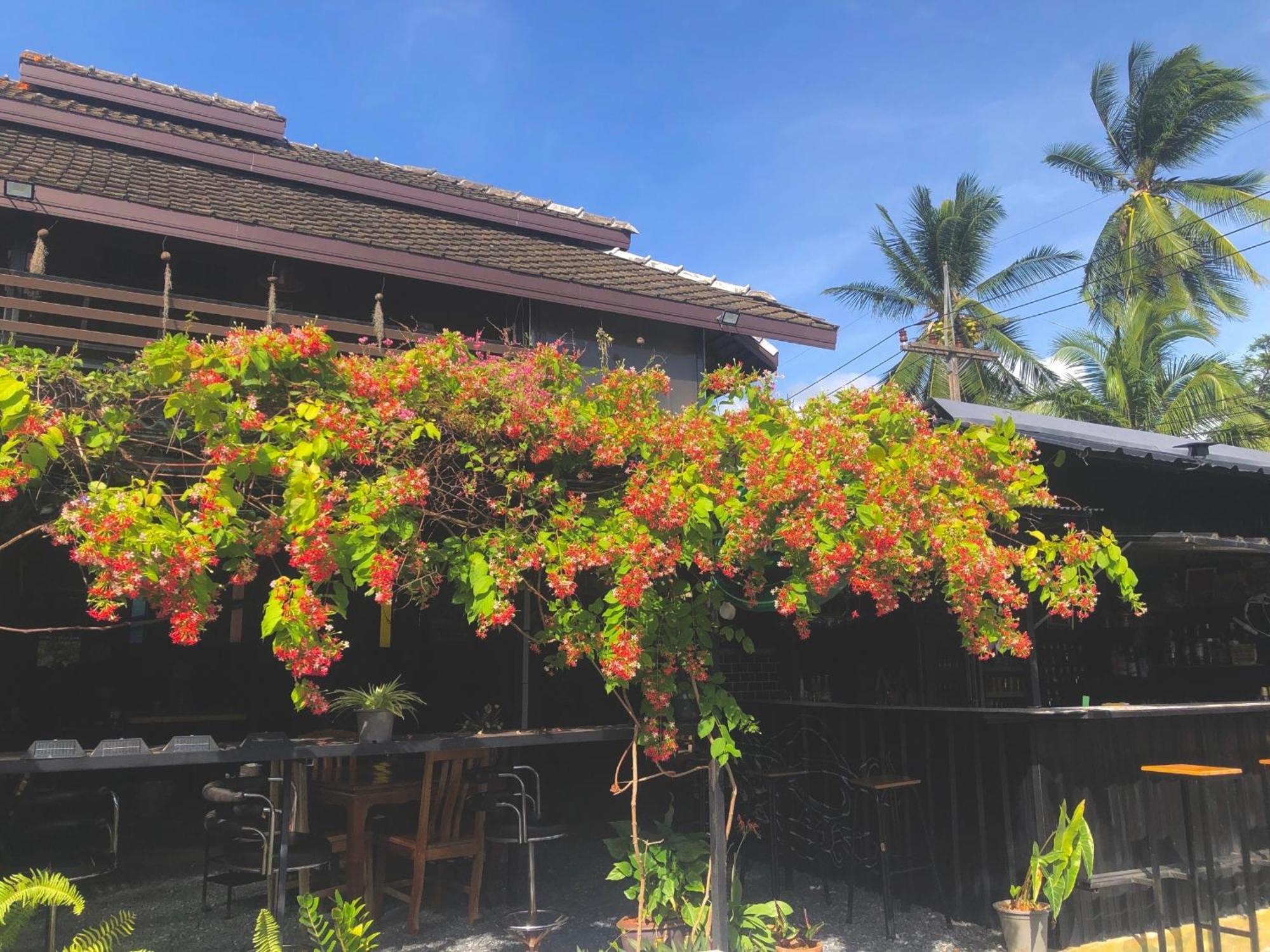 Хостел Blockhouse Samui Маенам Экстерьер фото
