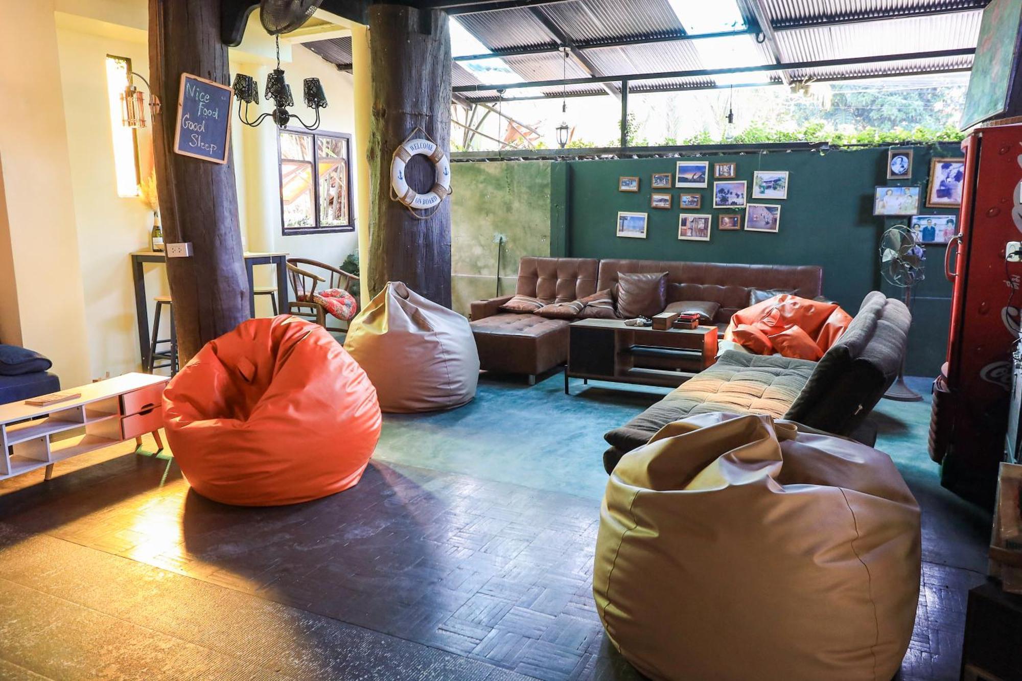Хостел Blockhouse Samui Маенам Экстерьер фото